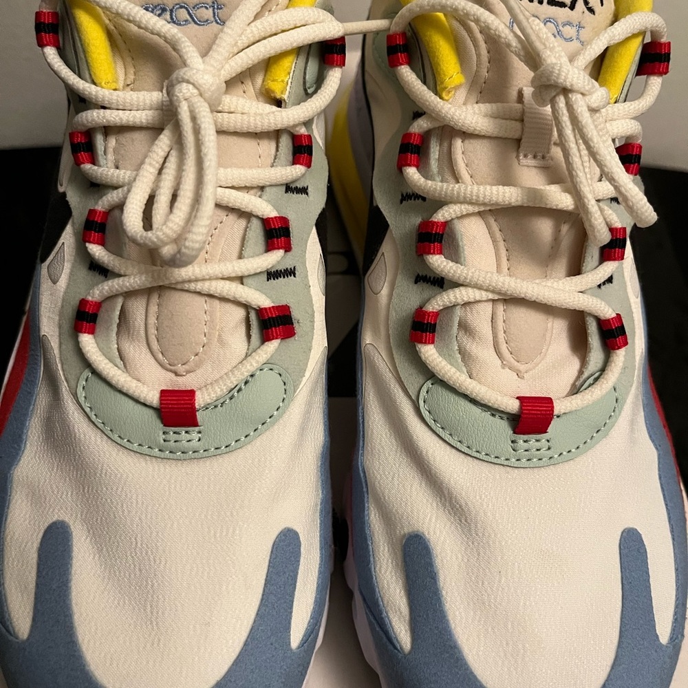 Women's Air Max 270 React “Bauhaus” Size 9.5 Women - Picture 5 of 15
